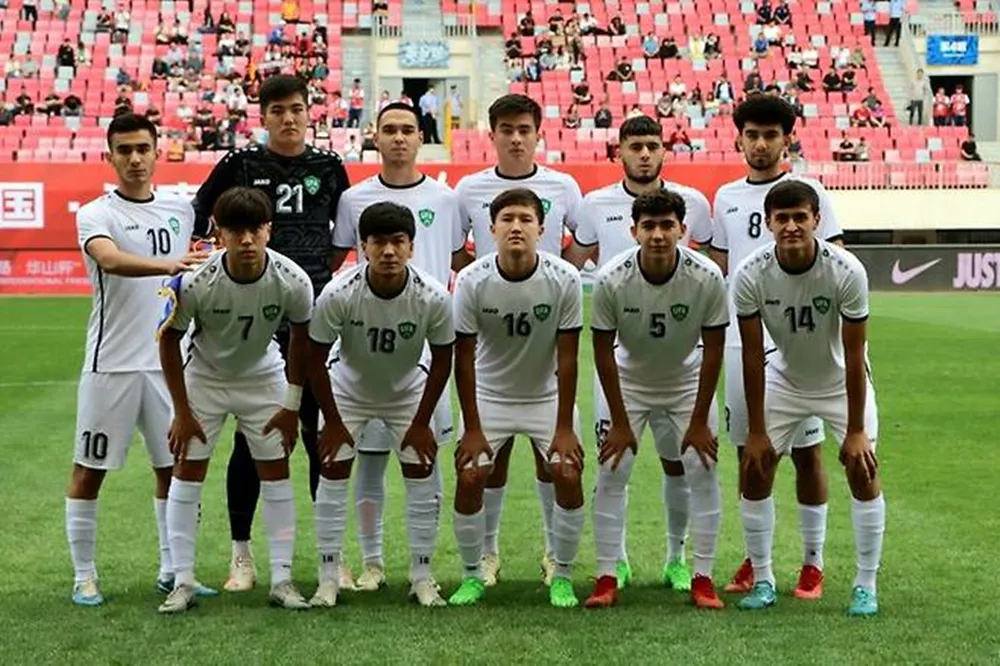 아시아 청소년 축구대회에서 활약하는 선수들